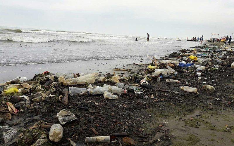 اتفاق وحشتناكی كه با ریختن زباله در دریا می افتد-DgIVXHxPeH