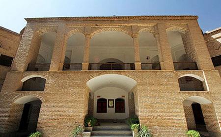 عمارت و باغ اكبریه-EBLBmaLZss