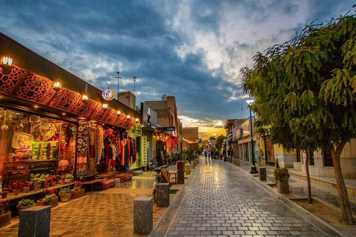 جاهای دیدنی اصفهان: ۳۵ مكان دیدنی حیرت آور-EfGiuOMCle