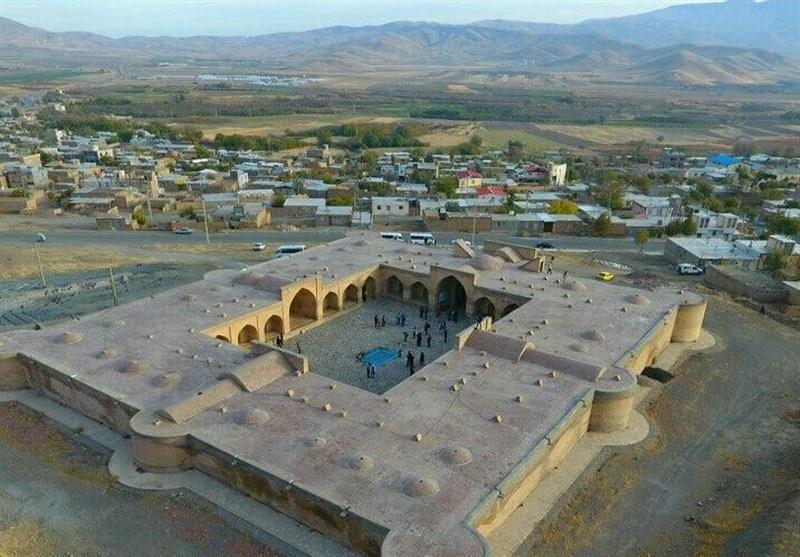 كاروانسرای “فرسفج” نماد پیوند تاریخ، فرهنگ و مذهب در تویسركان-EqYFFEbXoq