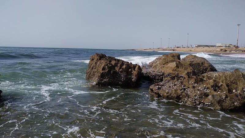 ساحل صخره ای چابهار (ساحل دریا بزرگ)-EvDwKFTnIV