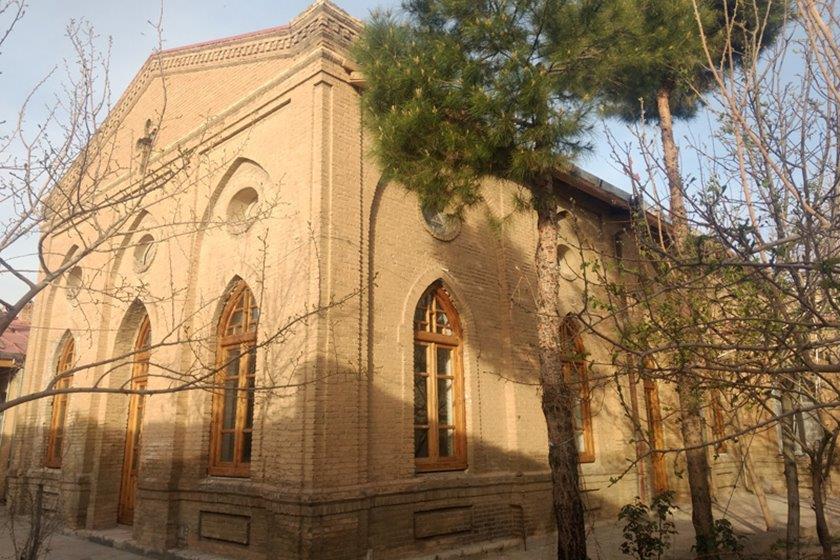 كلیسای انجیل چهار وجهی كرمانشاه-F7Wqab4ELB