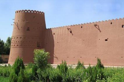 ارگ تاریخی گوگد-FVfB9SWrqU