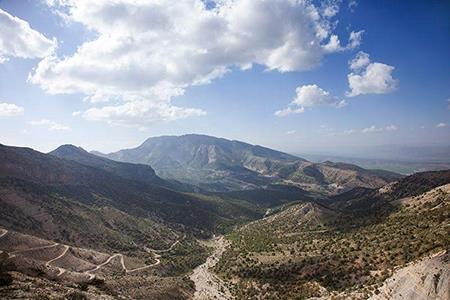 سفر به تنگه زیبای ارغوان-FX7PPCMEcg