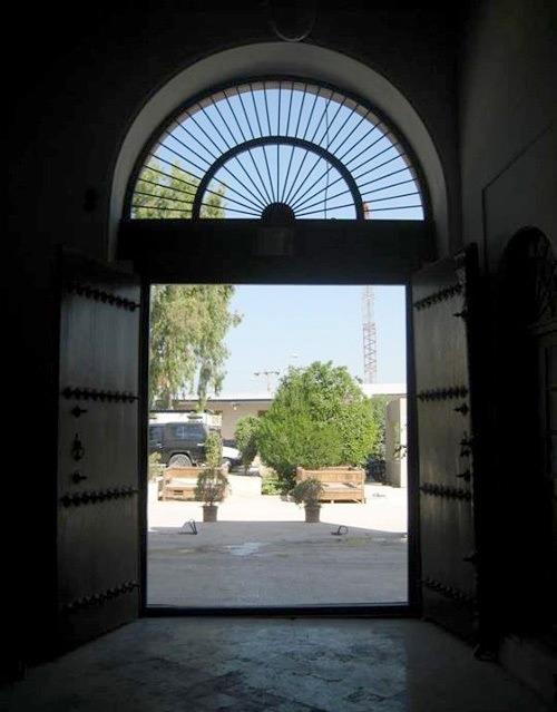 عمارت كازرونی بوشهر-FotzpSwgHe