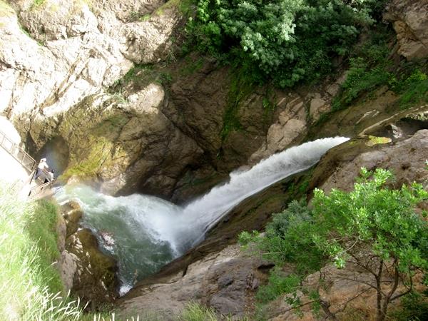 آبشار زیبای شلماش سردشت-FsKfuUe0dN