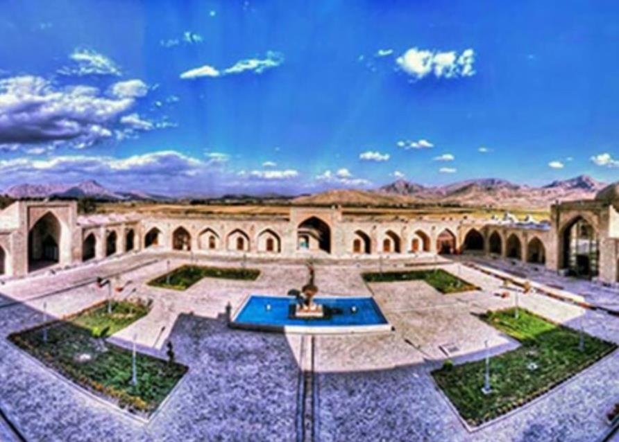 كاروانسرای شاه عباسی كرمانشاه-Fxlw42QzUa