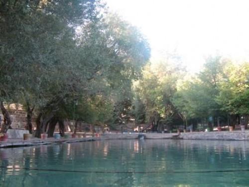 چشمه سیاسرد بروجن-GE6zd5tdhf