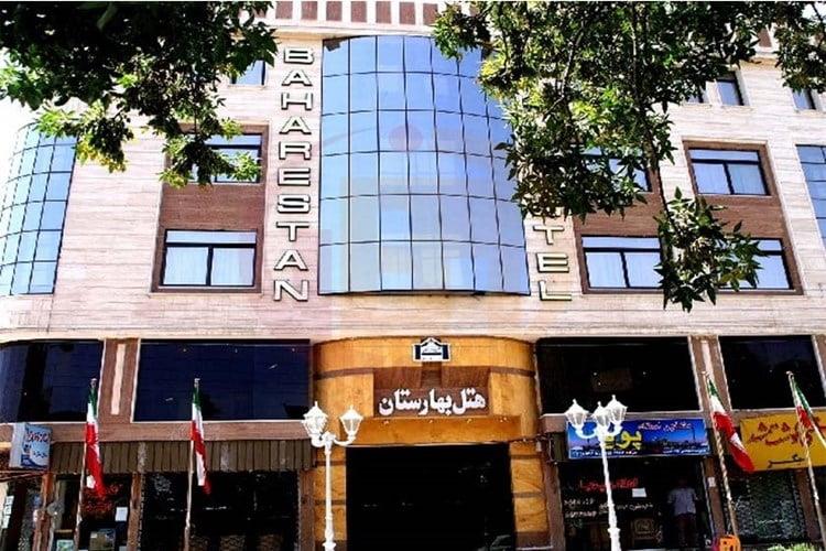 هتل ساحلی بهارستان رشت-GEMdnt4Sq5