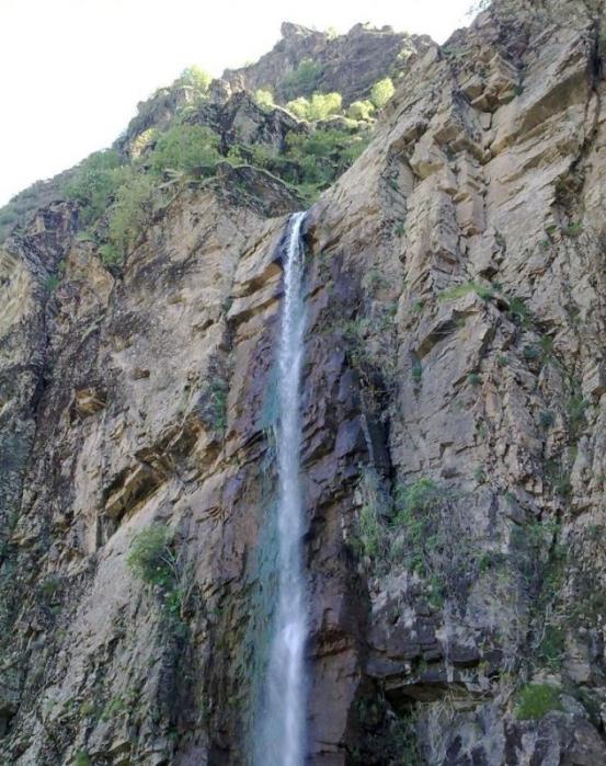 آبشار رزگه-GTurFK4lEh