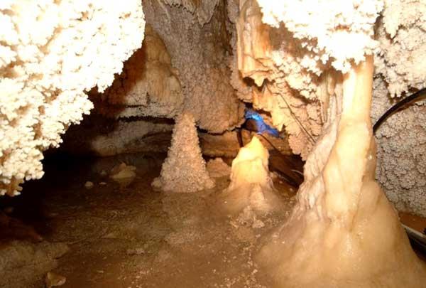 غار چال‌نخجیر-Gzz4TuNFsN