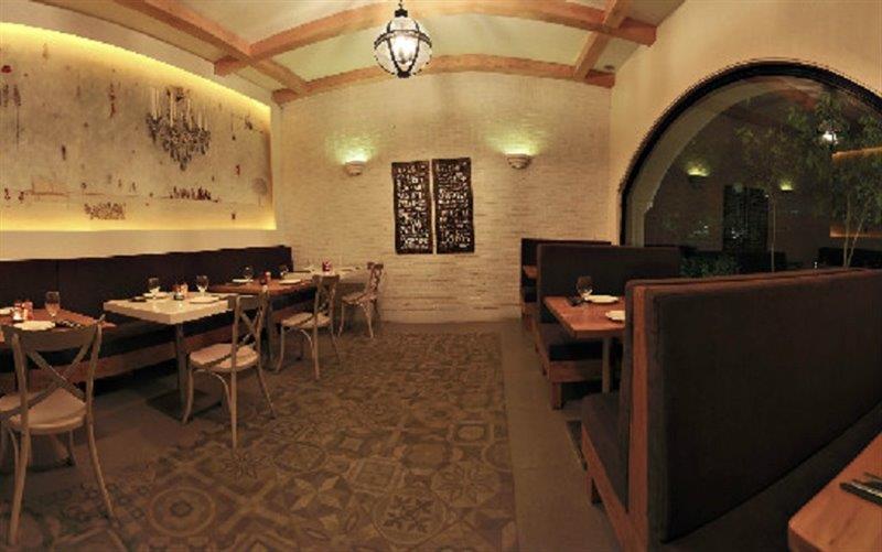 رستوران پیپل تهران-HfalkirQsk