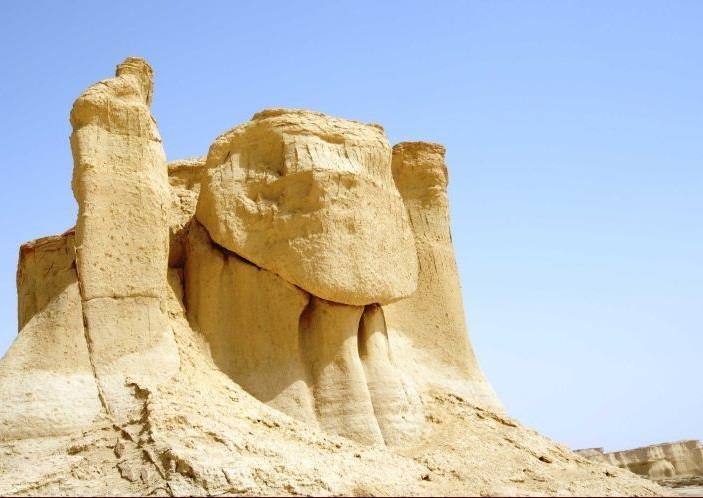 تندیسهای فرسایشی بندرلنگه-HjGvPnF8qE
