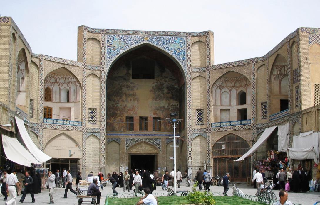 جاهای دیدنی اصفهان در تعطیلات نوروز-HoTaPs0nUB