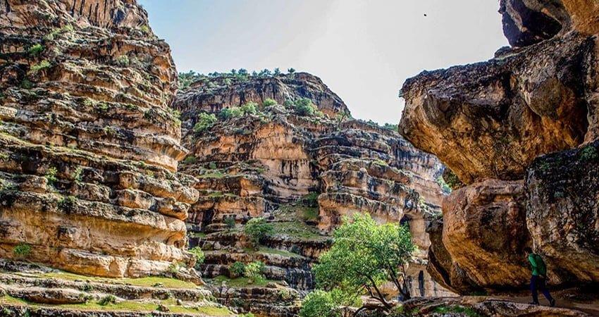 ۱۰ جای دیدنی لرستان سرزمین رنگارنگ-I8KZWHZPTk