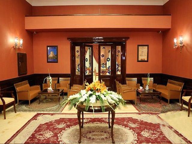 هتل آپادانا تخت جمشید مرودشت استان فارس, مرودشت-I8nBTGtvYE