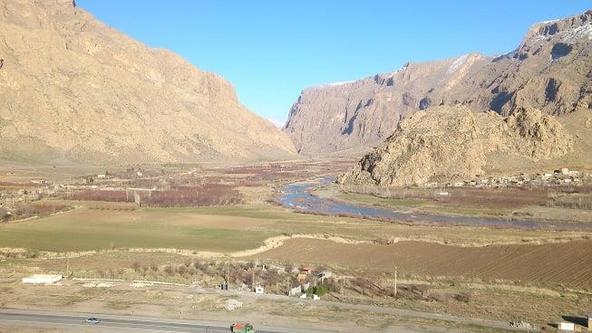 روستای چشمه سهراب-INMloQVnS3