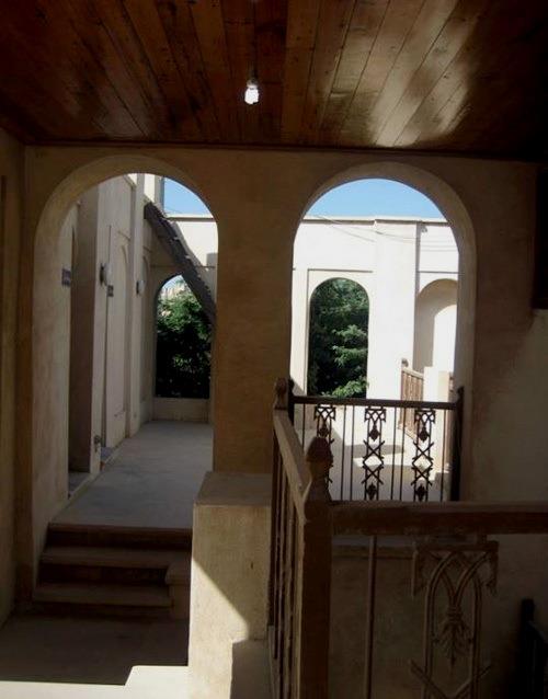 عمارت كازرونی بوشهر-Itr3SYJVgy