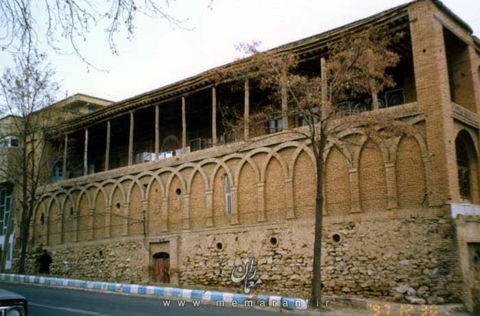 عمارت وكیل الملك سنندج-JGIjsEAwJe