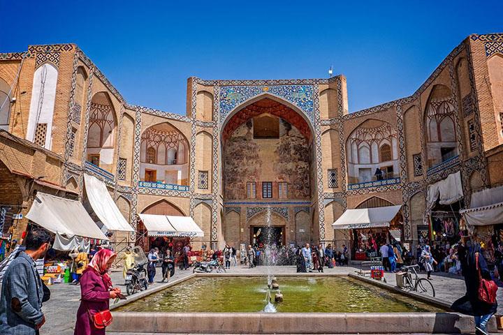 جاهای دیدنی اصفهان: ۳۵ مكان دیدنی حیرت آور-JP3oIXT0Ed