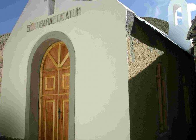 كلیسای سرخآباد-JSQIF0De1t