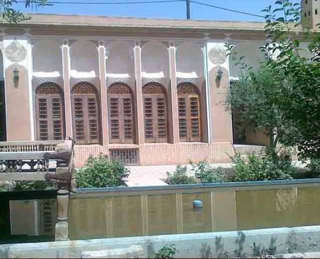 خانه عرب زاده ( موزه سكه حیدرزاده )-JWSdH70N54