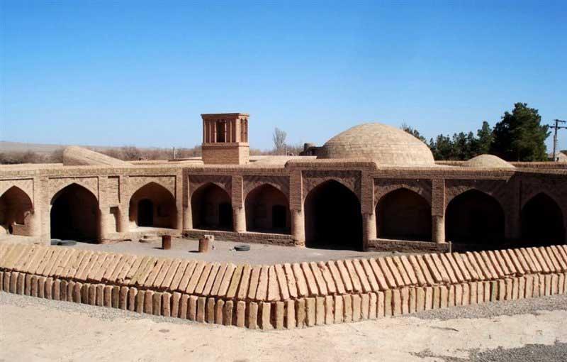جاهای دیدنی نایین در پاییز-K1Hr0gf6vO