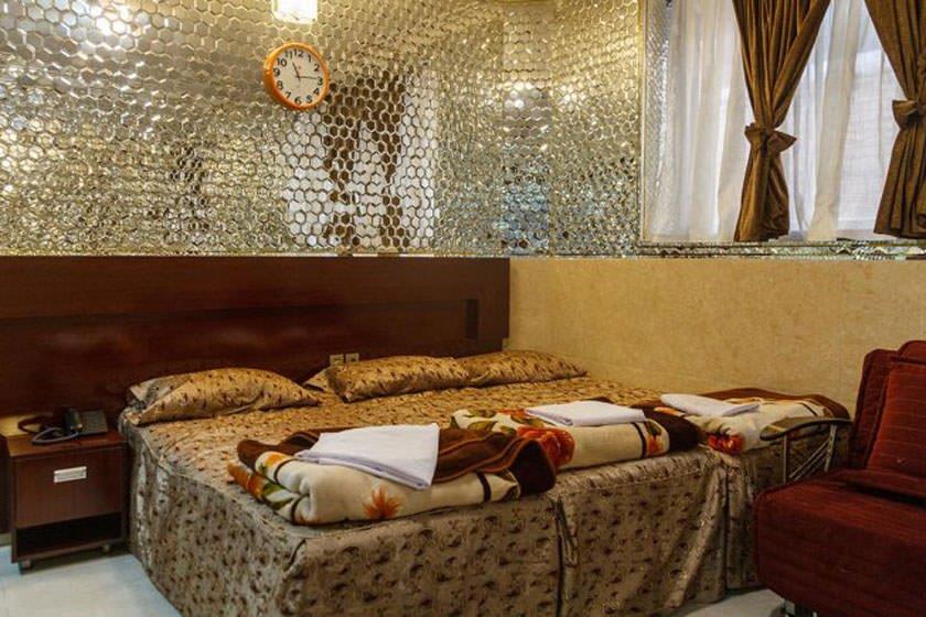 هتل آپارتمان قصر آینه مشهد-KKnKbvkrOI
