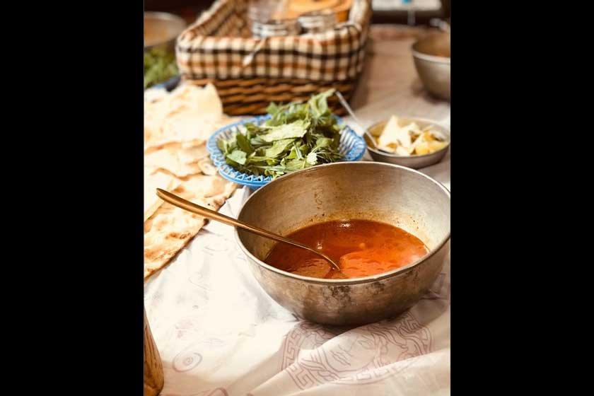 رستوران دیزی سرای عابدینی زنجان-LwUY2H6Oin