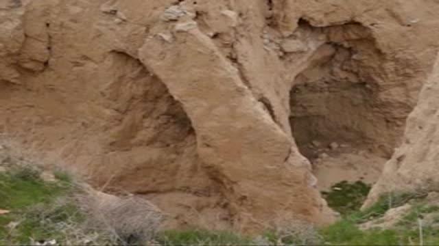تپه باستانی گوراب با ۴ هزار و ۳۰۰ سال قدمت در ملایر-LwaEhnPVx4