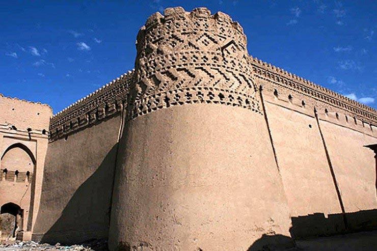 نارین قلعه میبد-M4lf8elxUJ