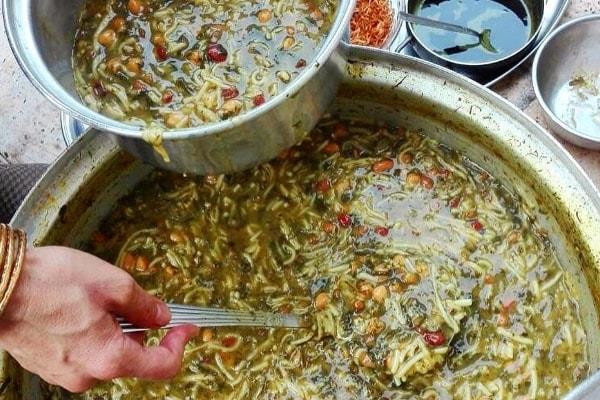 طرز تهیه رشته آشی خانگی-MGClPKcZsu
