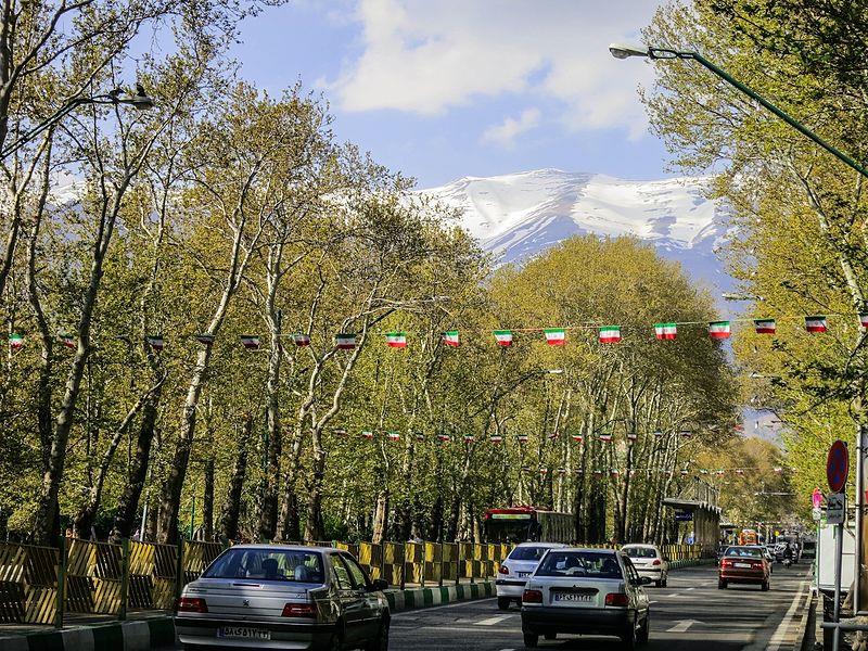 خیابان ولی‌عصر تهران-N4KdpsjPPY