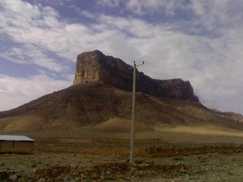 قلعه استخر-NWLcImUZOT