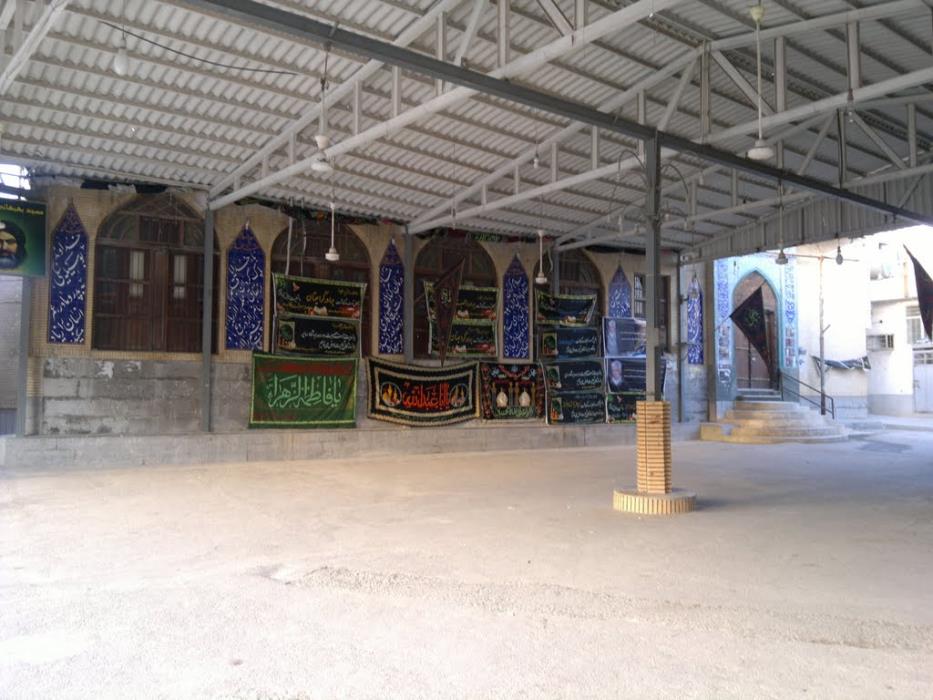 مسجد بابا حاجی بوشهر-O0W3mbn9tL