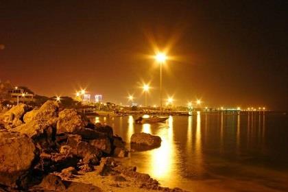 ساحل مرجان كیش در شب-OmcyMbGsor