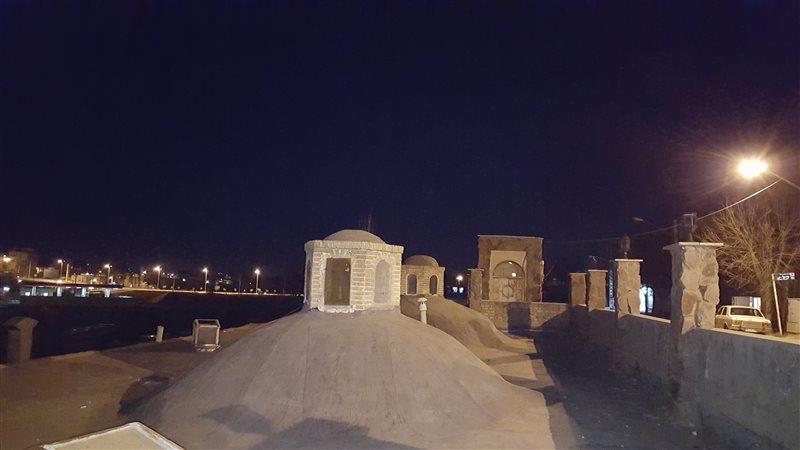 سفره خانه یان یان خرمدره-P0UeJXkgZI