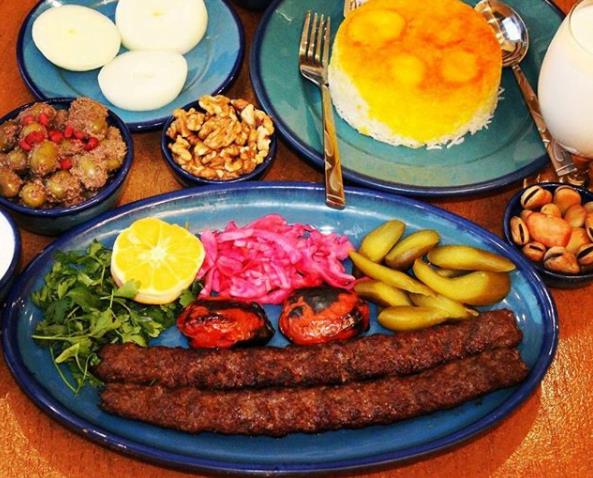 رستوران سنتی پاندا رشت-PDBgopJqrd