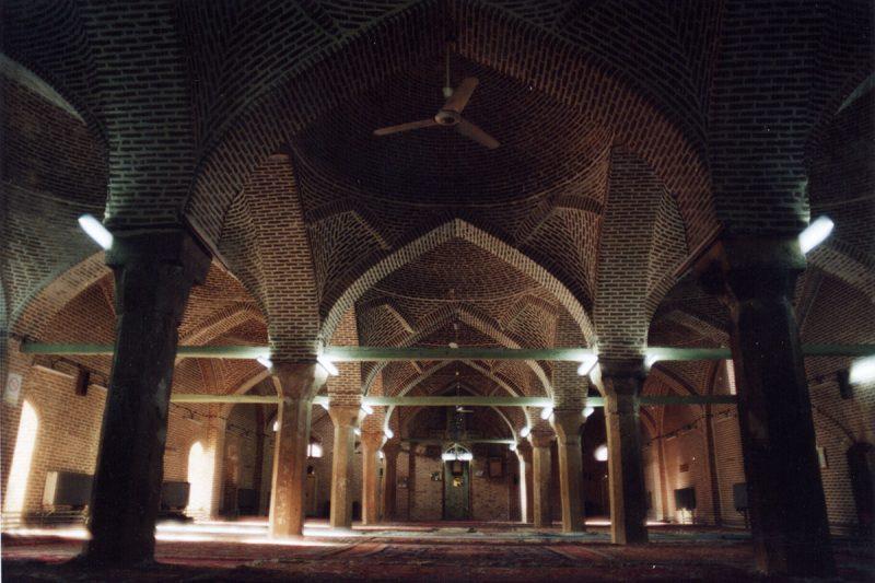 مسجد جامع سرخ مهاباد-PIXUoCot6o