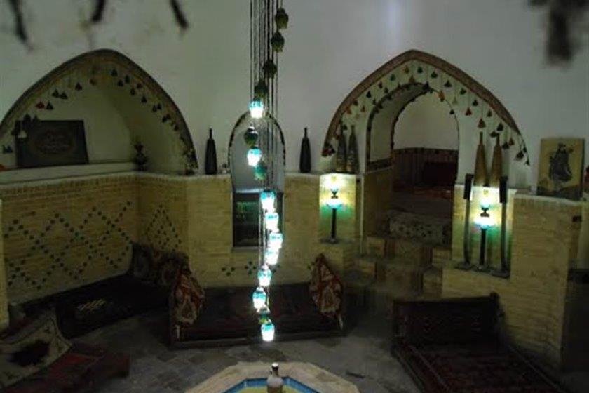 رستوران سفره خانه یان یان زنجان-PdampVZdIO