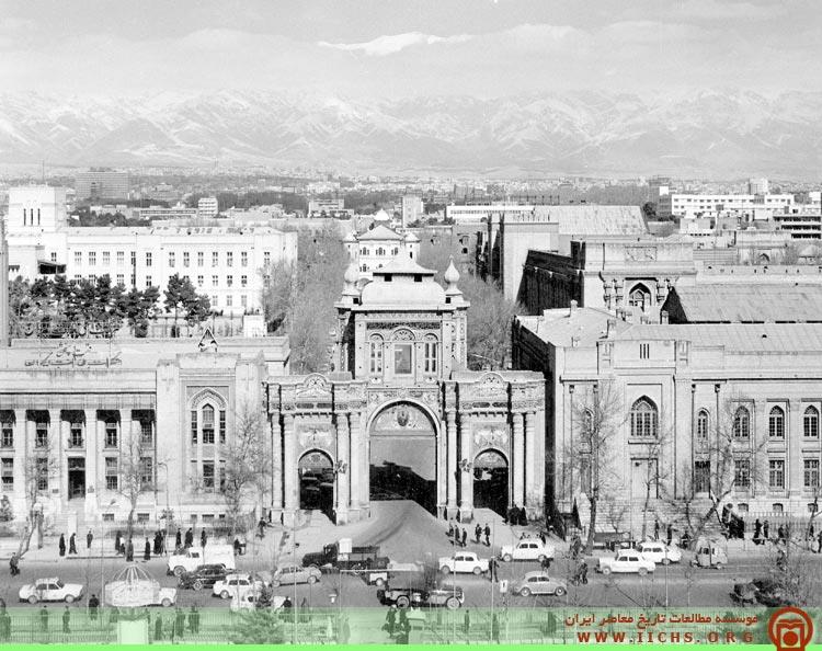 دروازه باغ ملی-Q4cvNg90cg