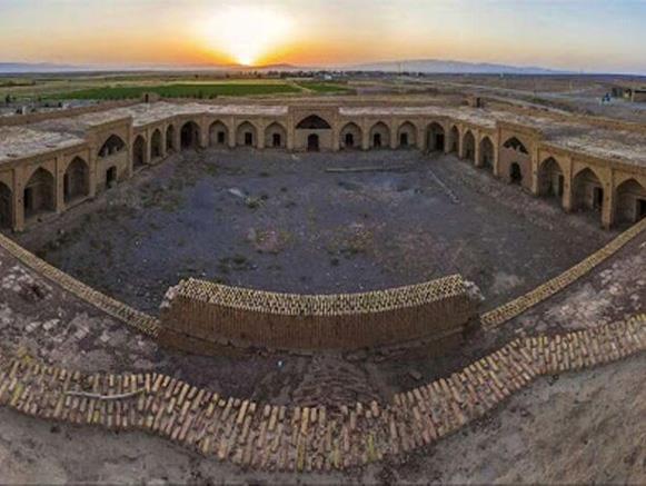 كاروانسرای باغ شیخ ساوه-QAsnvK1brC
