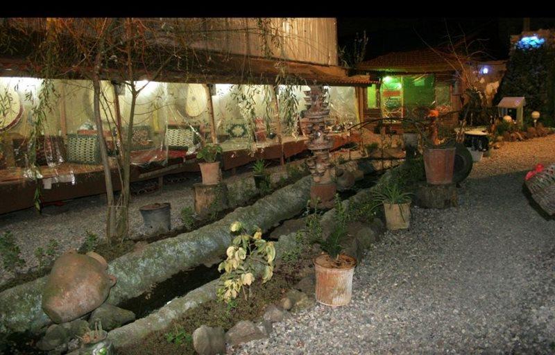 رستوران سنتی آبشار نصر رشت-QQs0uTUKmS