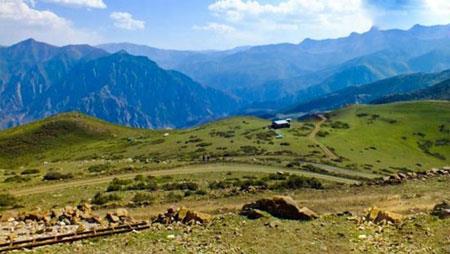 جاذبه های كوهنوردی در كوه لاكمر-QaIGKOx1Xf