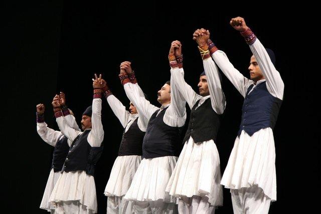 ضرب آهنگی كه هیچ گاه از ذهنها پر نمیكشد-QavdUVHLcm