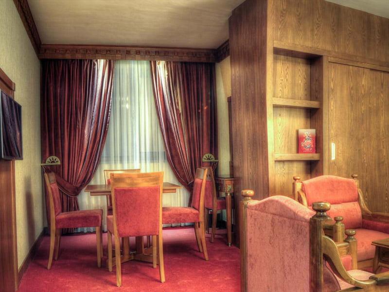 هتل زندیه شیراز-QjEuarOYSn