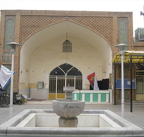 مسجد آقا علی اكبر خمینی شهر-QjZxj2nhDr