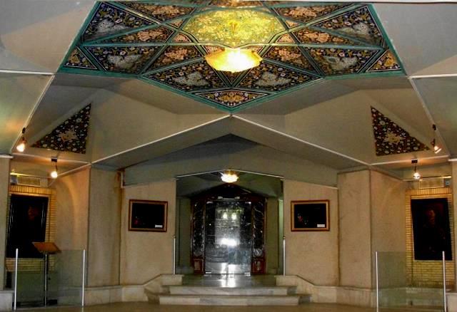 مقبره الشعرای تبریز-QsiaDkhB2S