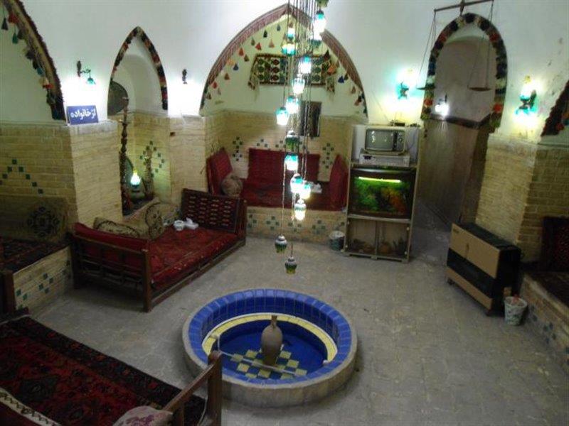 سفره خانه یان یان خرمدره-QxlIMOmfJR