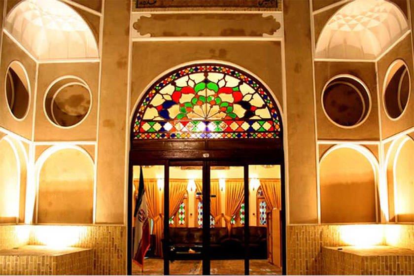 هتل سنتی یزد-RZri1X6nan
